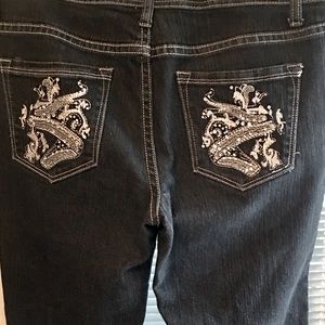 Crop or Capri Jeans with contrast thread and bling